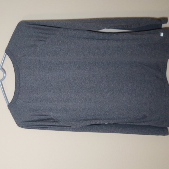 Danskin Now Women's Long sleeve workout shirt - Picture 4 of 6